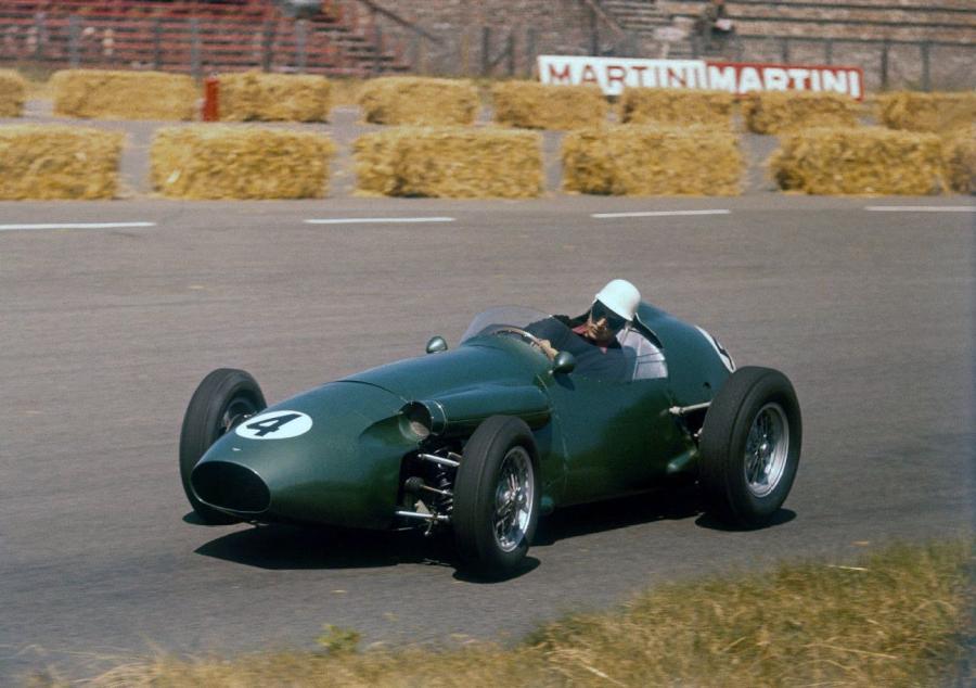  Aston Martin DBR4 1959 года  (фото 2 из 22)
